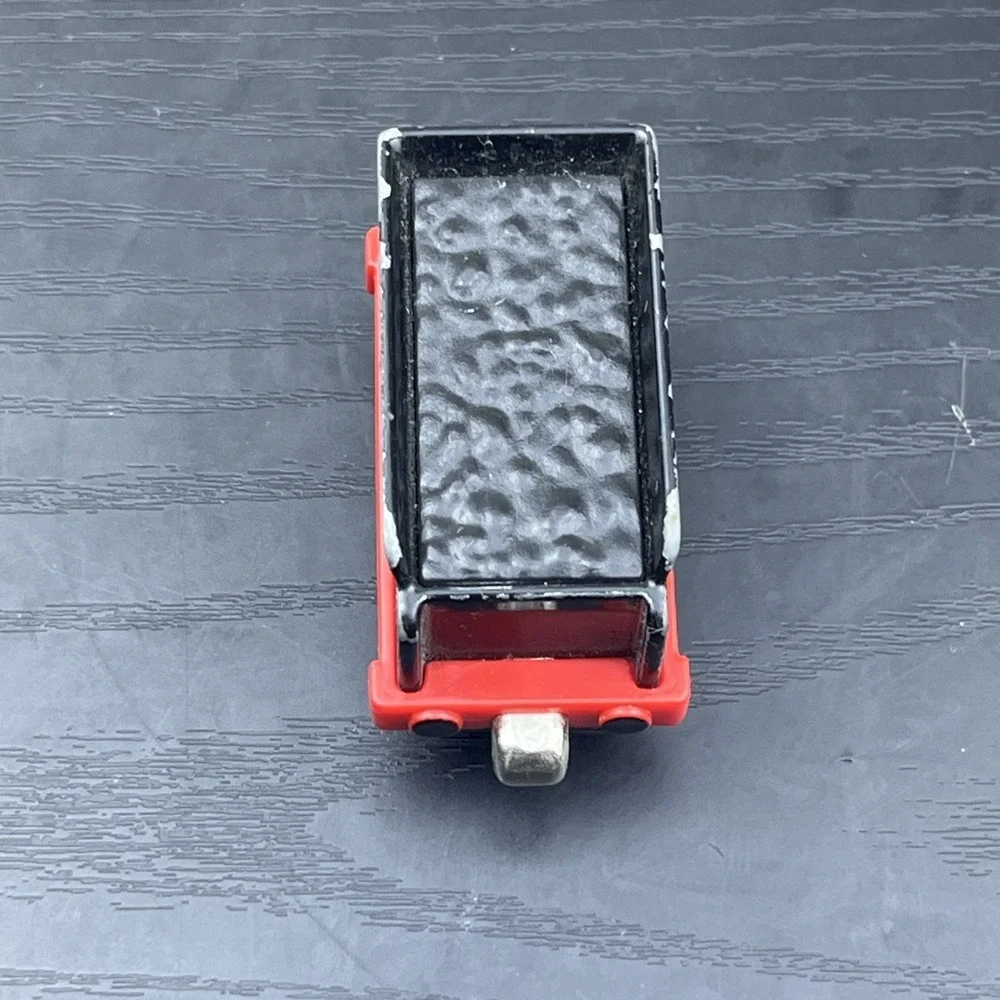 Thomas & Friends #9 Coal Car Take Along 2002 Learning Curve Die-Cast Magnetic